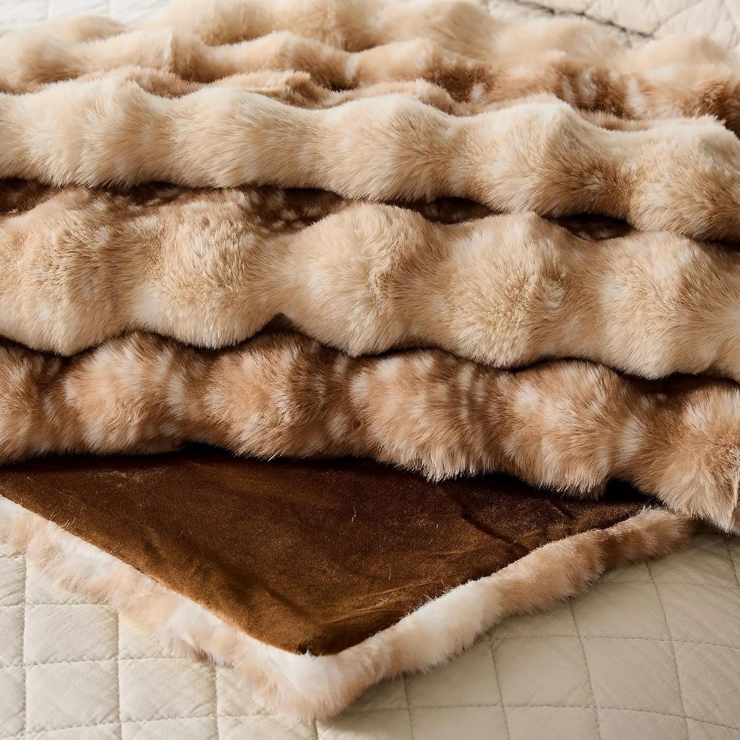 Deer Fawn Bubble Throw Blanket