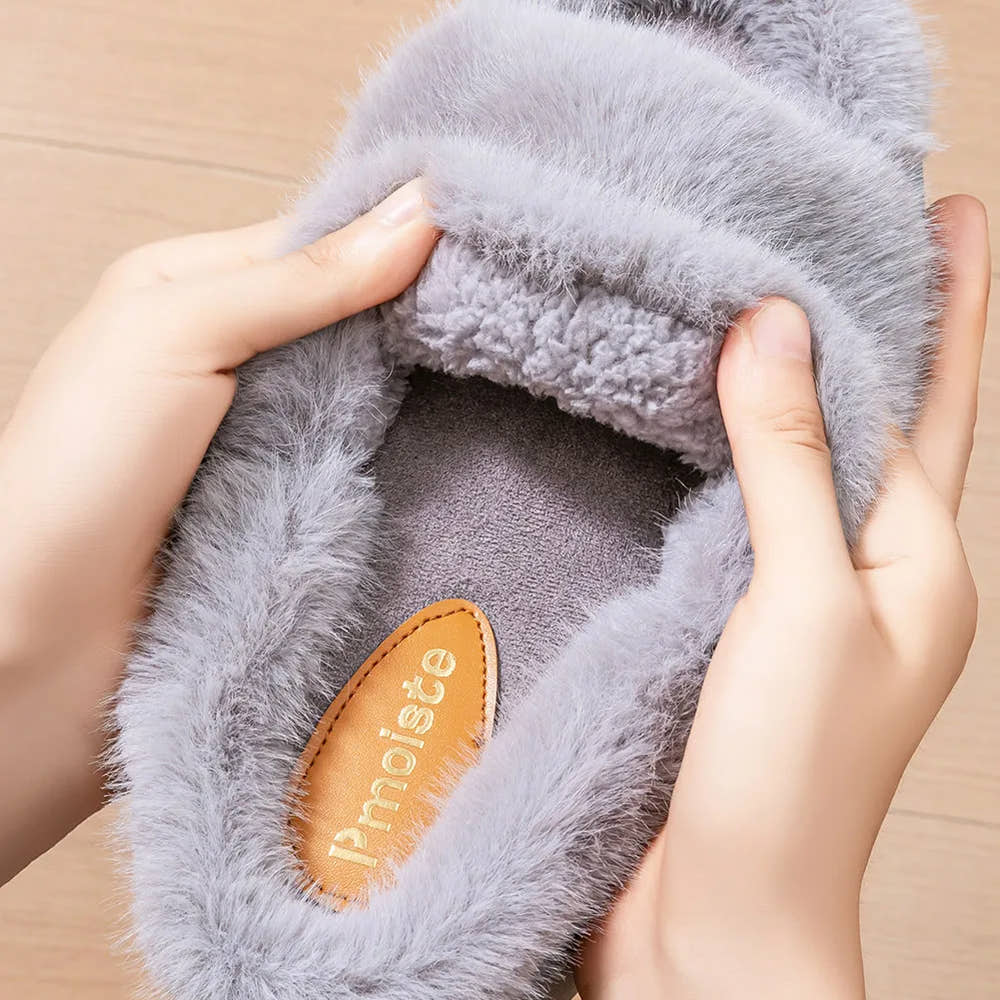 SoftAura Slippers