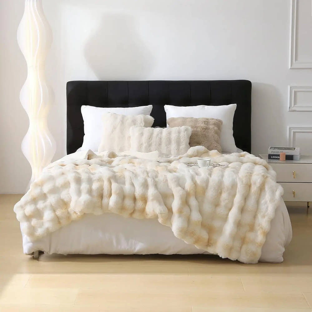 Bubble Fleece Blanket