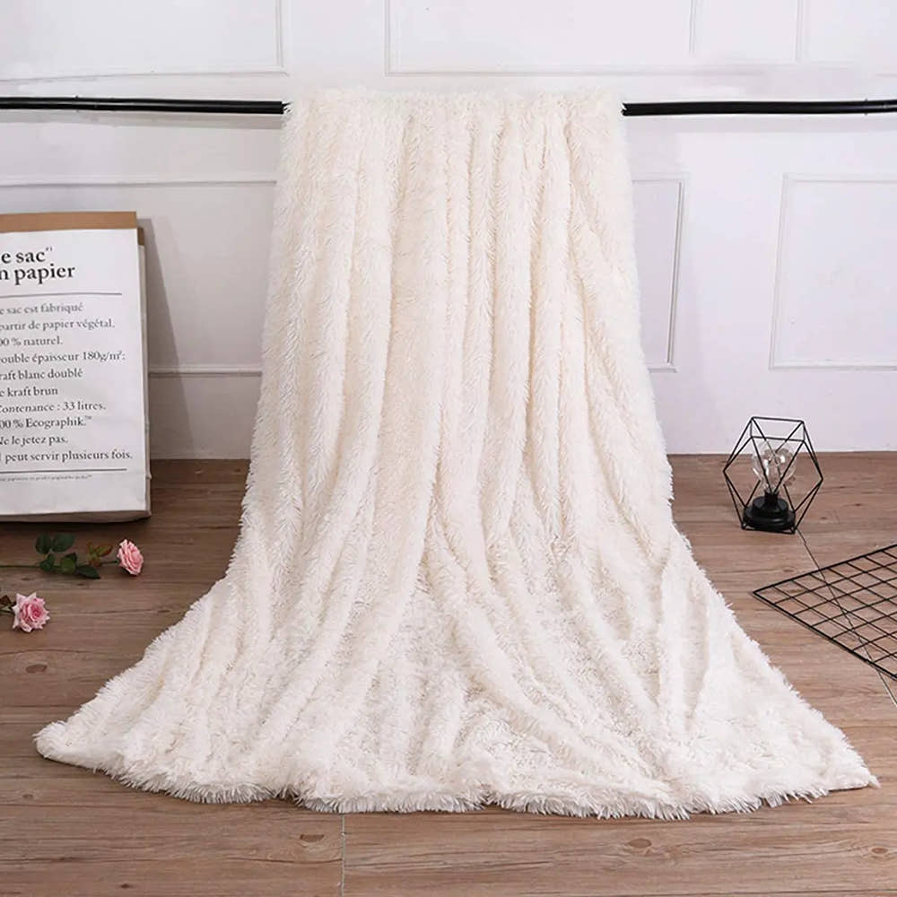 Double Layer Plush Throw Blanket - SweeTee Beauty leak-proof panties