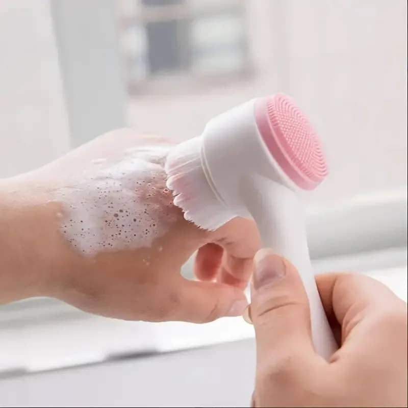Fresh Face Glow facial cleansing brush